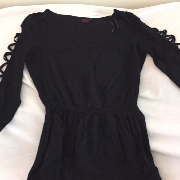 Dress - Picture 2 of 4